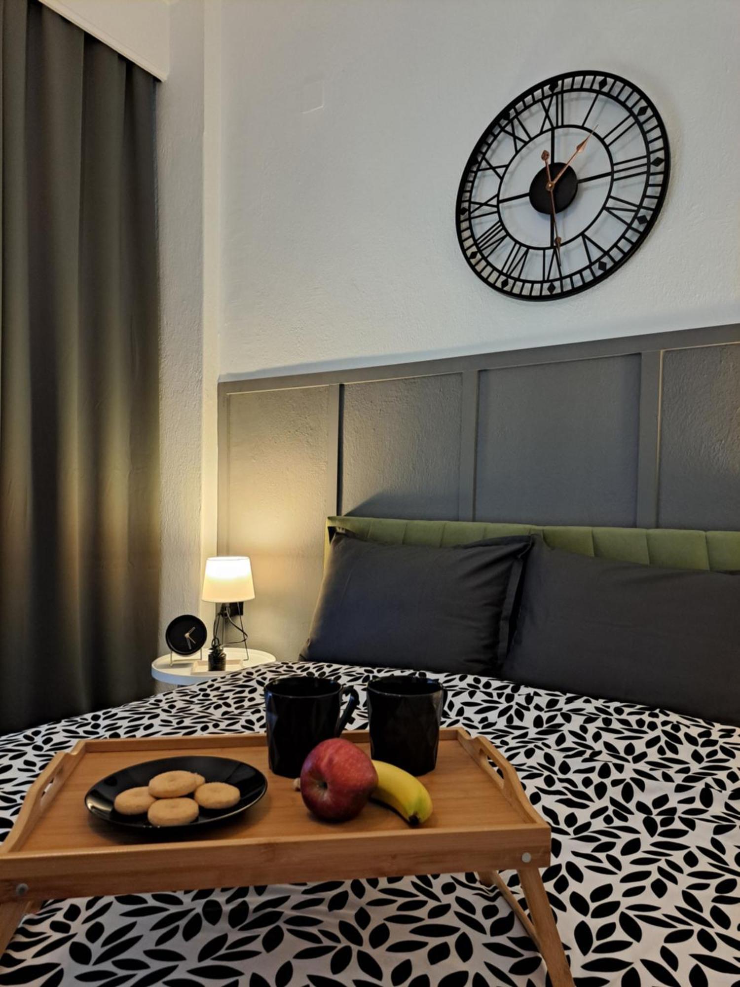 Stylish City Center Apartment เซเรส ภายนอก รูปภาพ