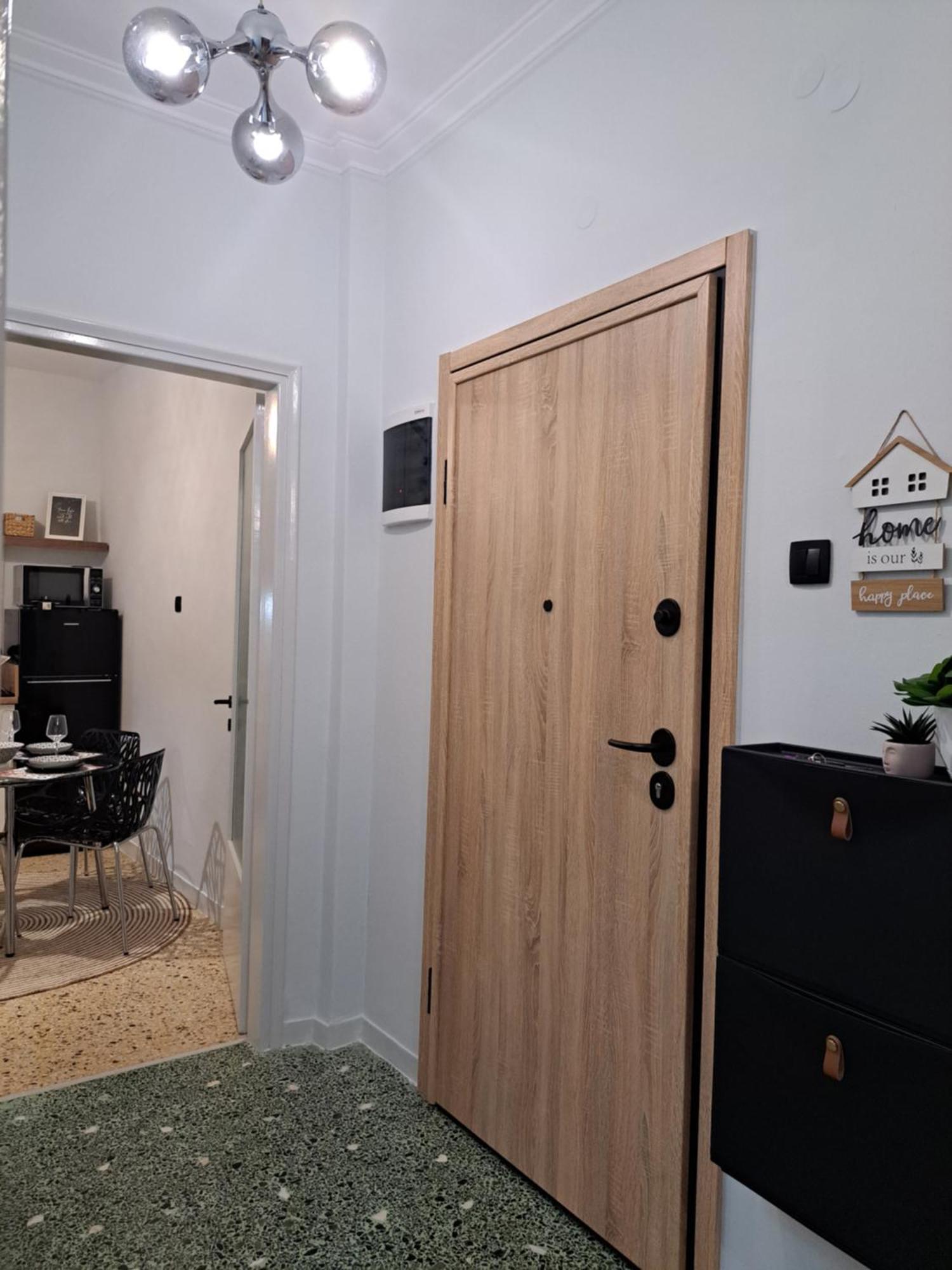 Stylish City Center Apartment เซเรส ภายนอก รูปภาพ