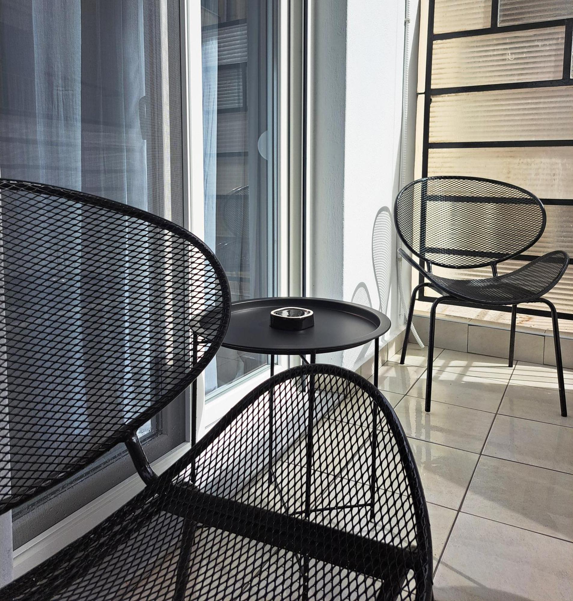 Stylish City Center Apartment เซเรส ภายนอก รูปภาพ