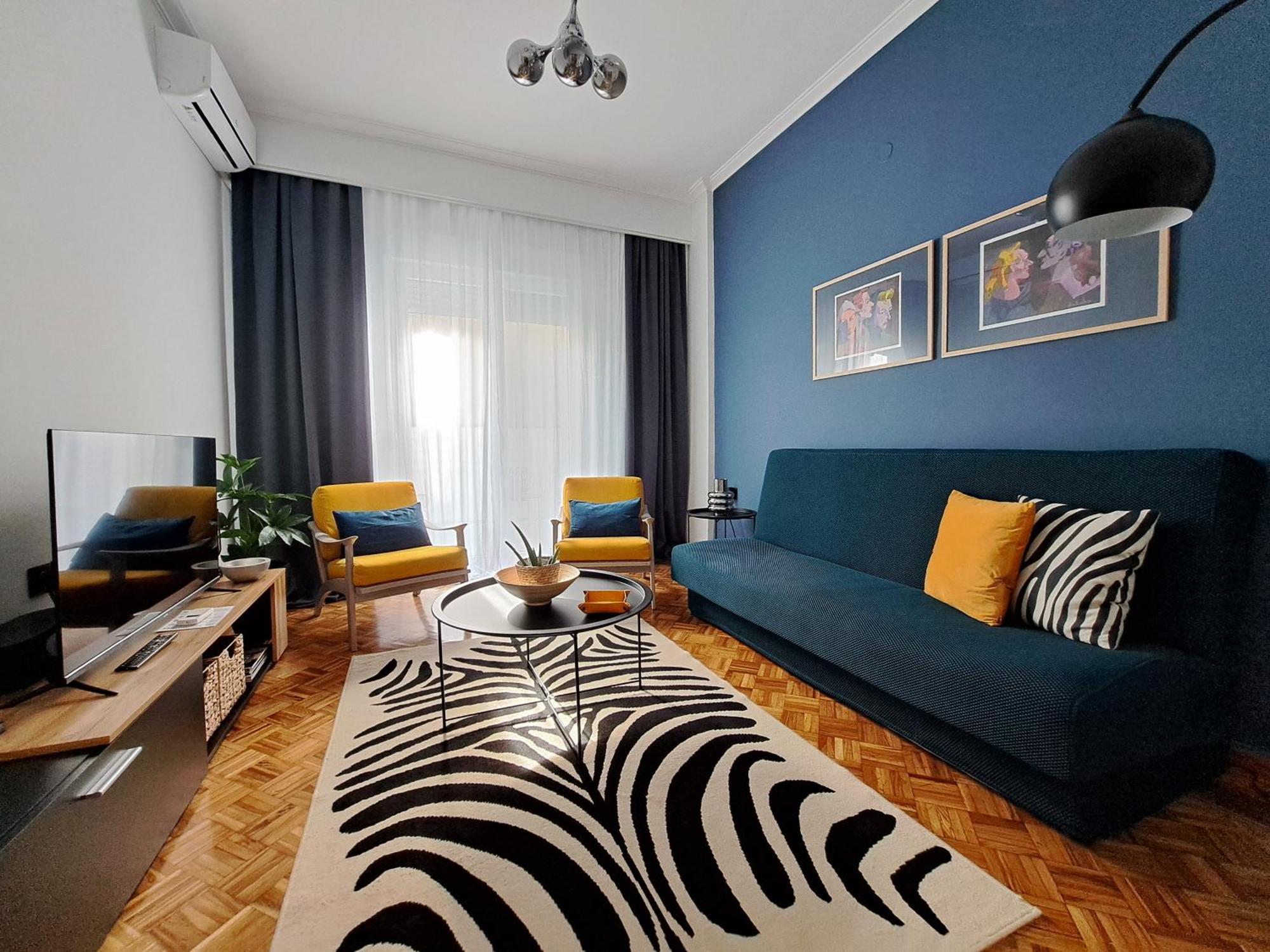 Stylish City Center Apartment เซเรส ภายนอก รูปภาพ