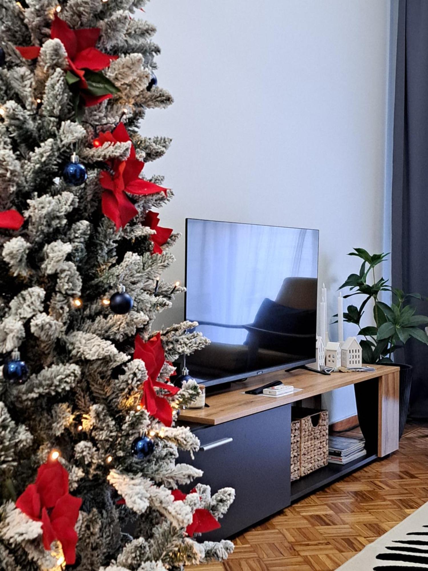 Stylish City Center Apartment เซเรส ภายนอก รูปภาพ